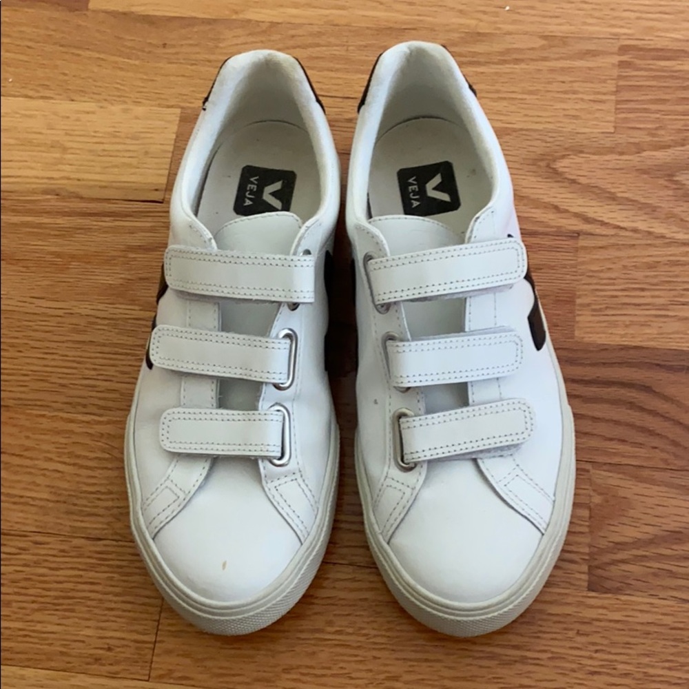 COPY - Veja women’s shoes size 6